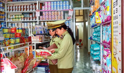 Triệu Sơn (Thanh Hoá): Tăng cường kiểm soát thị trường, phòng chống buôn lậu dịp Tết