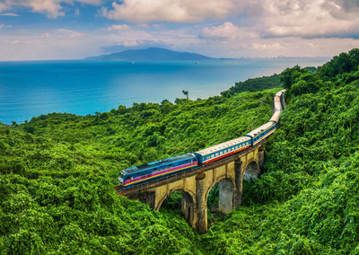 Đường sắt đô thị và quốc gia: Cơ hội phát triển ngành kinh tế giao thông mới cho Hà Nội