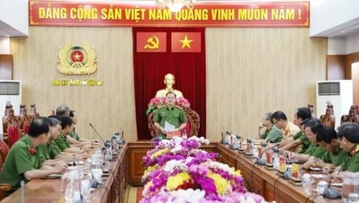 Thứ trưởng Bộ Công an Nguyễn Văn Long: Đảo đảm an toàn giao thông dịp Tết 2024
