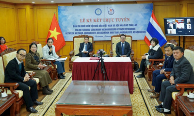 Việt Nam - Thái Lan ký kết bản ghi nhớ về chương trình trao đổi truyền thông