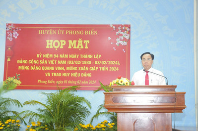 Cần Thơ: Huyện ủy Phong Điền tổ chức kỷ niệm 94 năm Ngày thành lập Đảng Cộng sản Việt Nam