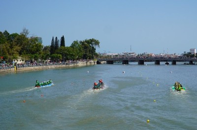 Bình Thuận: Đặc sắc Lễ hội đua thuyền mừng xuân Giáp Thìn 2024