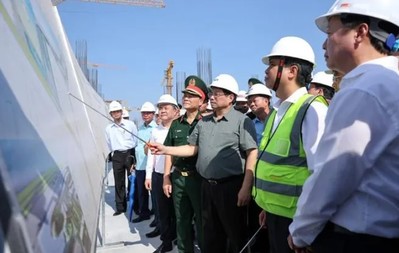 Thủ tướng Phạm Minh Chính kiểm tra thi công dự án Nhà ga T3, sân bay Tân Sơn Nhất