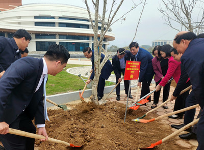 Cao Bằng: Tổ chức Lễ phát động "Tết trồng cây đời đời nhớ ơn Bác Hồ” Xuân Giáp Thìn 2024