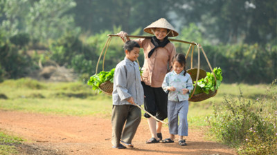 Bài thơ: Bòn tro đãi sạn