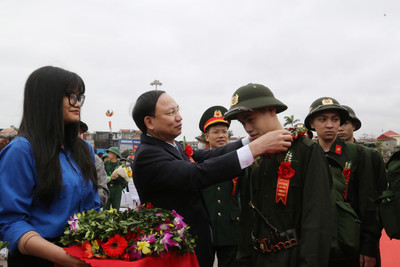 Hơn 2.100 thanh niên tỉnh Quảng Ninh lên đường nhập ngũ