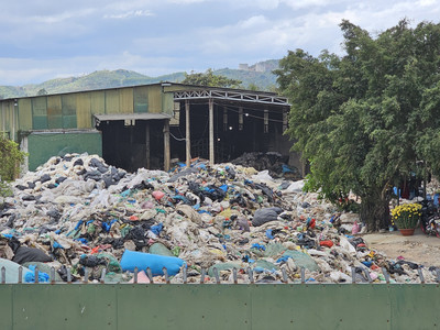 Đắk Lắk: Cần kiểm tra hoạt động tái chế phế liệu gây ô nhiễm cạnh Khu công nghiệp Hòa Phú