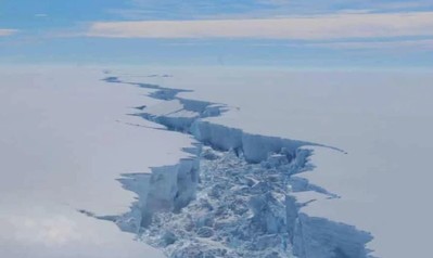 Vết nứt tại thềm băng Nam Cực đang mở rộng với tốc độ chưa từng thấy