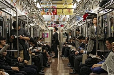 Nhật Bản: Sự cố tàu cao tốc chạy quá ga, trên 30.000 hành khách bị ảnh hưởng