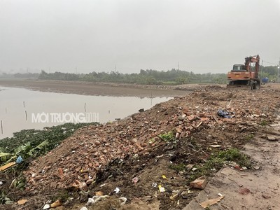 Thanh Trì- Hà Nội: Gói thầu hơn 56 tỷ đồng nhưng vẫn sử dụng rác thải/ trạc thải để thi công