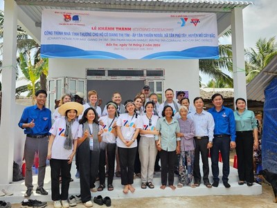Bến Tre: Khánh thành "Nhà vệ sinh cho em" tại Trường Tiểu học Tân Phú Tây