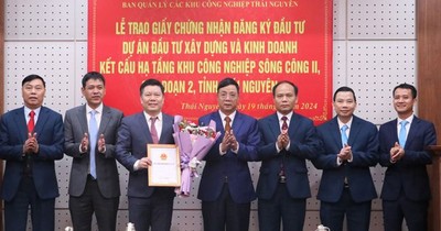 Thái Nguyên trao giấy chứng nhận đầu tư khu công nghiệp gần 4.000 tỉ đồng