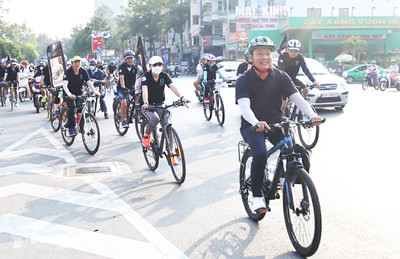 Đồng Nai: Gần 200 người đạp xe hưởng ứng Chiến dịch Giờ trái đất