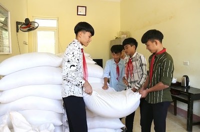 Quảng Bình: Cấp 7.500kg gạo cho học sinh thuộc diện hưởng chính sách
