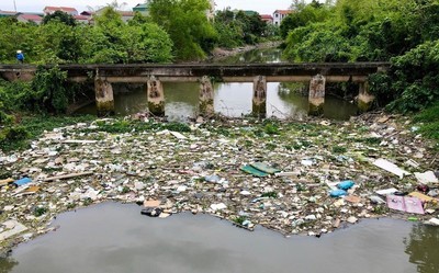 Hà Nội: Khắc phục triệt để hậu quả xả thải gây ô nhiễm nước sông Cầu Bây