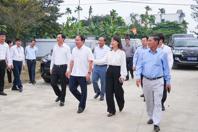 Bí thư Thành ủy kiểm tra xây dựng NTM kiểu mẫu, sản xuất nông nghiệp tại huyện An Dương, Tiên Lãng