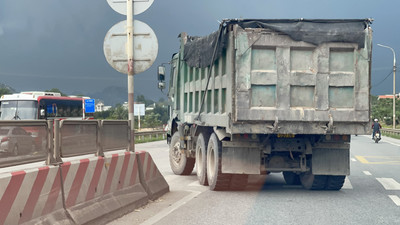 Quảng Ninh: Cần kiểm soát chặt chẽ đoàn xe tải chở đất gây ô nhiễm, mất ATGT đô thị