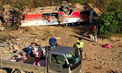 Bolivia: Va chạm xe tải và xe buýt khiến 14 người thiệt mạng