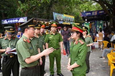 Giám đốc Công an tỉnh Phú Thọ kiểm tra các phương án bảo đảm an ninh trật tự giỗ Tổ Hùng Vương