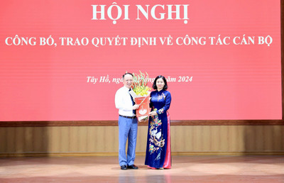 Ông Nguyễn Lê Hoàng giữ chức Phó Bí thư Quận ủy Tây Hồ