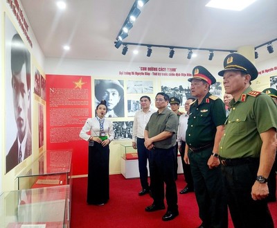 Thủ tướng Phạm Minh Chính thăm, làm việc tại Điện Biên