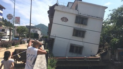 Trung Quốc: Xây nhà dày đặc, gần nửa số thành phố lớn đang bị sụt lún