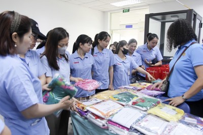 600 công nhân Khu Công nghiệp và chế xuất Hà Nội được khám sức khỏe miễn phí