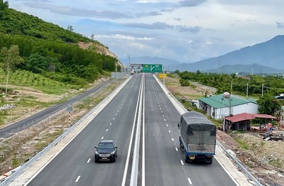 Đề xuất thu phí cao tốc Nha Trang - Cam Lâm từ 26/4/2024