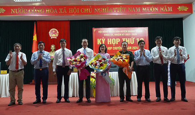 Bà Vũ Thị Mai giữ chức Chủ tịch HĐND huyện Quảng Trạch (Quảng Bình)