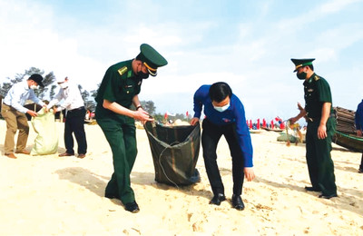 Quảng Trị: Tích cực bảo vệ môi trường biển