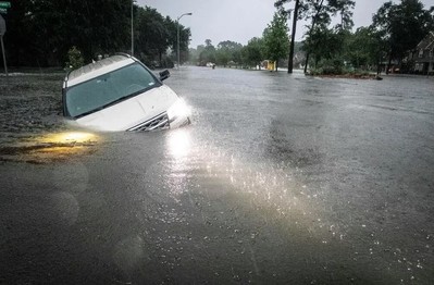 Mỹ: Mưa giông liên tiếp khiến gây lũ lụt trầm trọng ở bang Texas