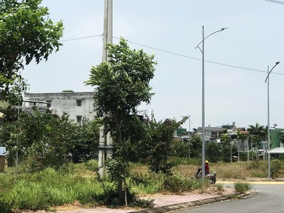 Quảng Ngãi: Nhiều đất lúa chưa đền bù đã san lấp mặt bằng tại Dự án chỉnh trang đô thị
