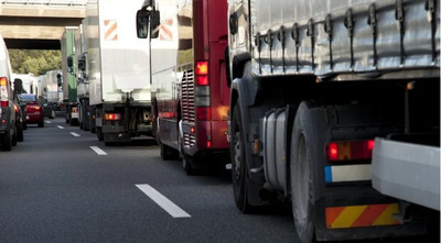 EU thông qua dự luật cắt giảm lượng khí thải CO2 từ xe tải