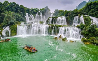 Cao Bằng: Thác Bản Giốc lọt top 21 thác nước đẹp nhất thế giới