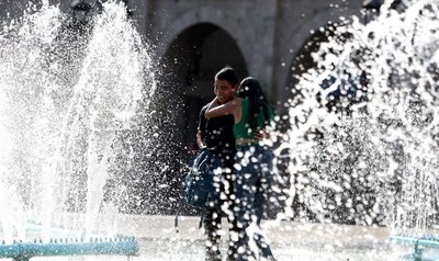 Mexico: Cảnh báo mưa đá, gió lốc nghiêm trọng sau đợt nắng nóng kỷ lục