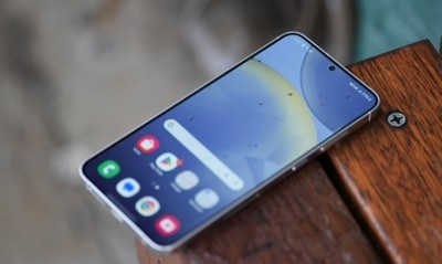 Samsung Galaxy S24 Plus: Mạnh ngang iPhone 15 Pro, giá cực mềm