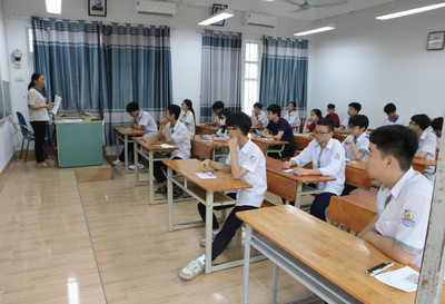 Gần 16.000 thí sinh Quảng Ninh bước vào kỳ thi lớp 10 THPT
