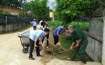 Nông dân Yên Bái tham gia bảo vệ môi trường nông thôn