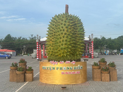 Phong Điền-Cần Thơ: Ngày hội trái cây Phong Điền lần thứ III, 2024 thu hút nhiều du khách tham quan