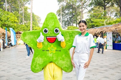 Hoa hậu Môi trường Thanh Hà lan tỏa "Ngày hội sống xanh" đến người dân thành phố