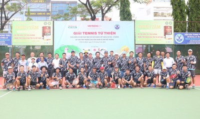Hơn 100 vận động viên dự Giải Tennis từ thiện xây nhà tình thương cho công nhân vệ sinh môi trường