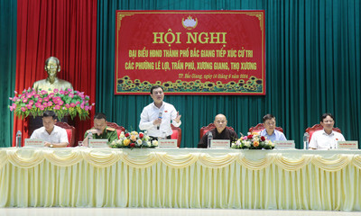 Cử tri TP Bắc Giang kiến nghị về công tác giải phóng mặt bằng, vệ sinh môi trường và hạ tầng đô thị