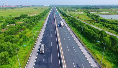 Chính phủ yêu cầu đẩy mạnh kết nối cao tốc Việt Nam với Campuchia