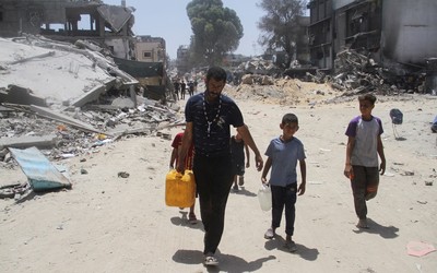 Cuộc sống của người dân ở Gaza trở nên khó khăn hơn do nắng nóng
