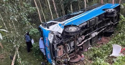 Hà Tĩnh: Va chạm khiến xe khách bị lật, 1 phụ nữ tử vong