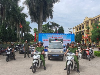 Huyện Thường Tín ra mắt lực lượng tham gia bảo vệ an ninh, trật tự ở cơ sở