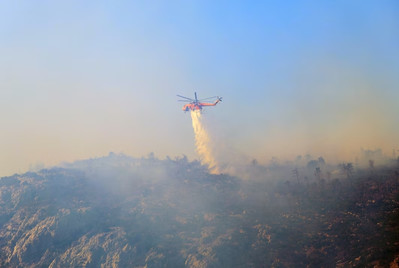 Cháy rừng diễn biến phức tạp, vượt tầm kiểm soát tại Hy Lạp
