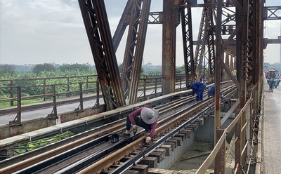 Cục đường sắt đề xuất hơn 420 tỷ đồng để sửa chữa cầu Long Biên và cầu Phú Lương