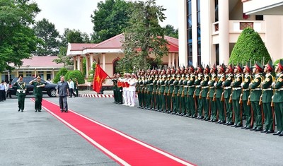 Chủ tịch nước Tô Lâm thăm và làm việc tại Lữ đoàn Công binh 25 (Quân khu 9)
