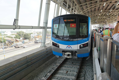 Đề xuất xây tuyến tàu điện nối Tân Sơn Nhất đến công viên Đầm Sen